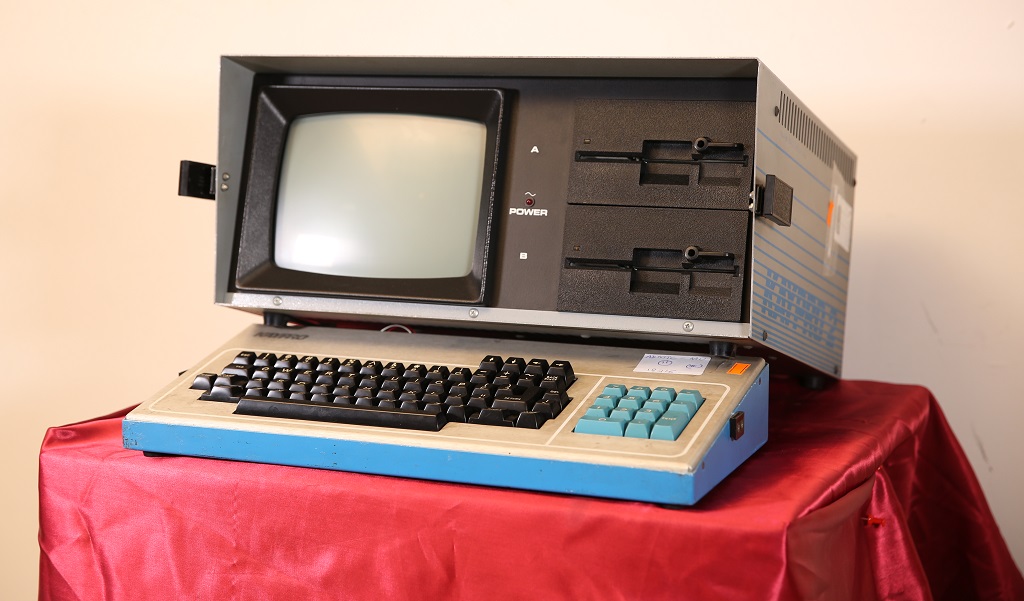 Kaypro II (1982)